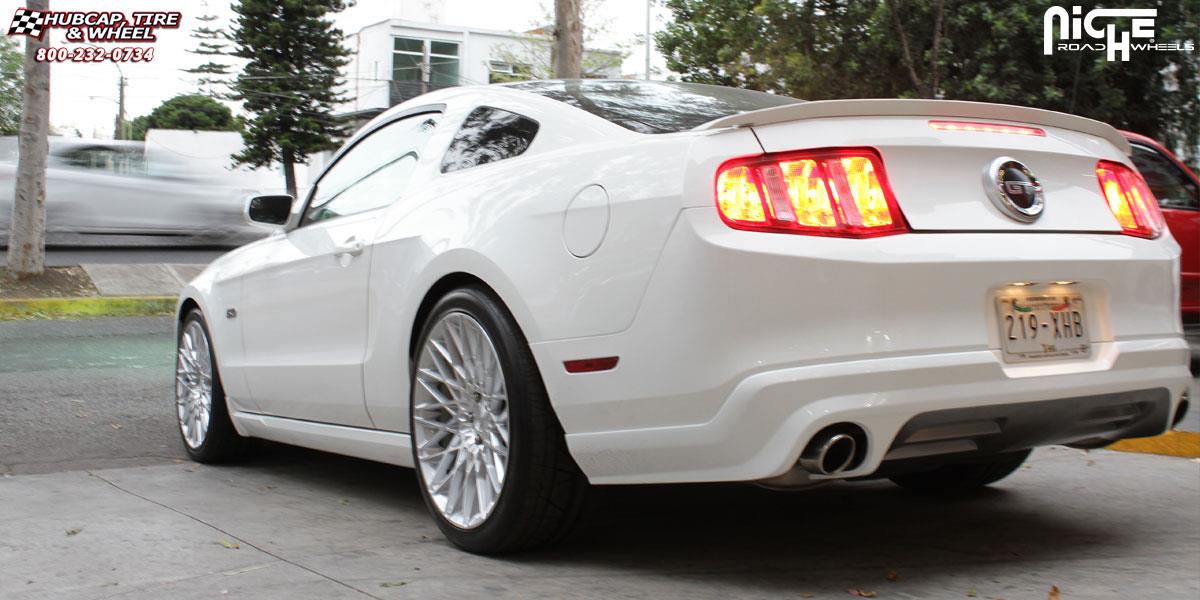 vehicle gallery/ford mustang niche citrine m161 20x85  Silver & Machined wheels and rims