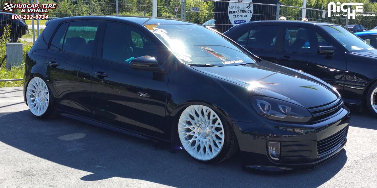 vehicle gallery/volkswagen golf niche citrine m156 18x8  Gloss White & Machined wheels and rims