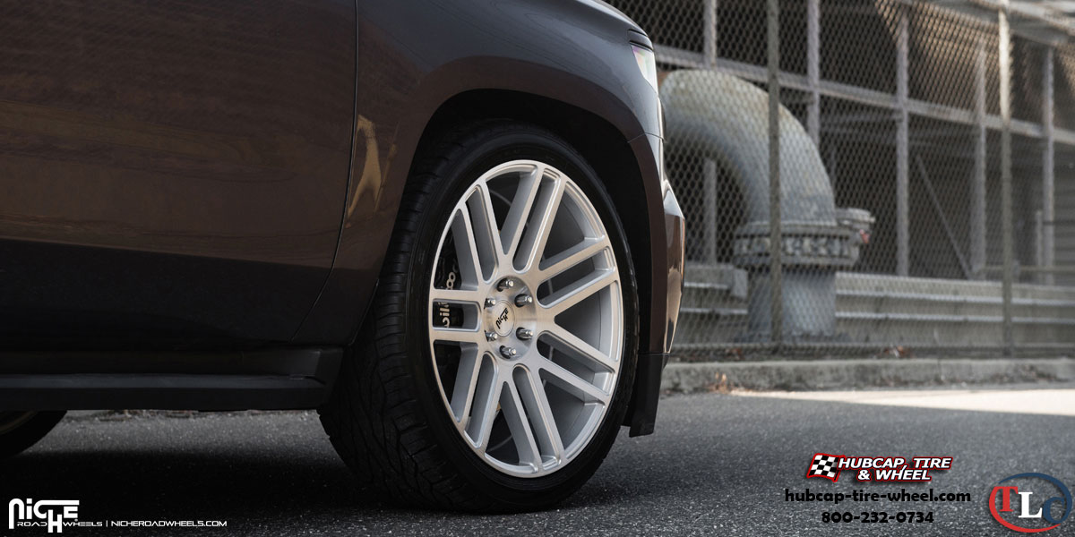 vehicle gallery/chevrolet tahoe niche m099 elan 24  Gloss Silver w/ Brushed Face wheels and rims
