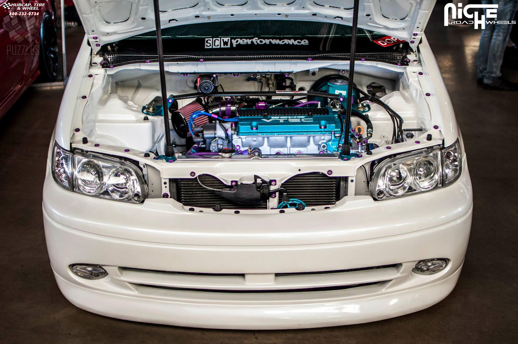 vehicle gallery/honda odyssey niche verona m151 20x9  Gloss White & Machined wheels and rims