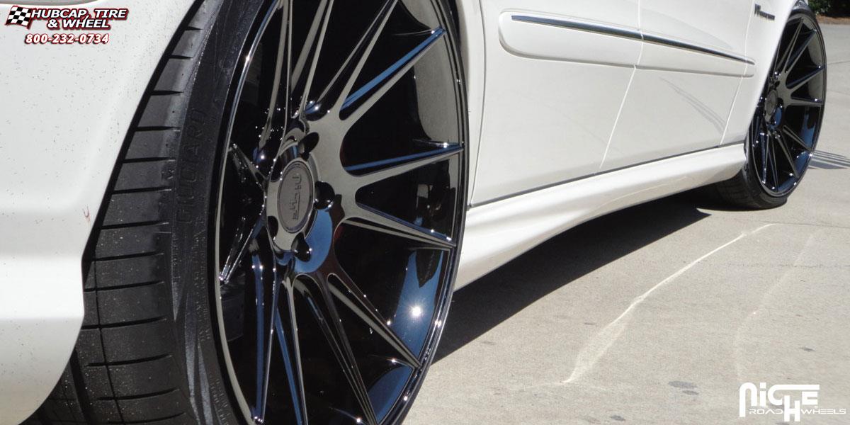 vehicle gallery/mercedes benz e55 niche vicenza m154 20x10  Black Chrome wheels and rims