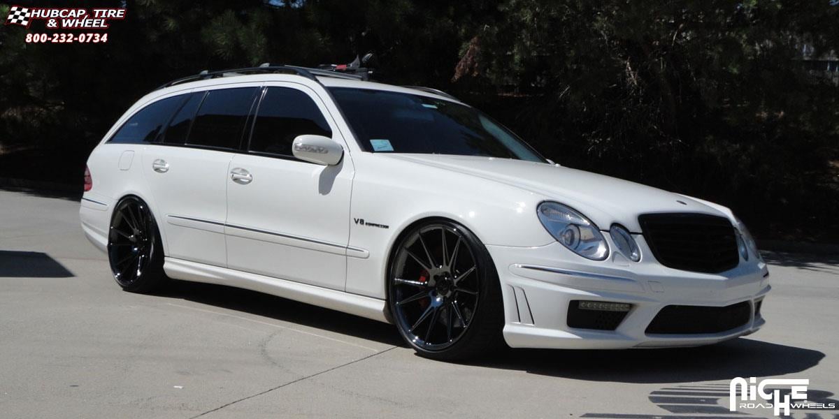 vehicle gallery/mercedes benz e55 niche vicenza m154 20x10  Black Chrome wheels and rims