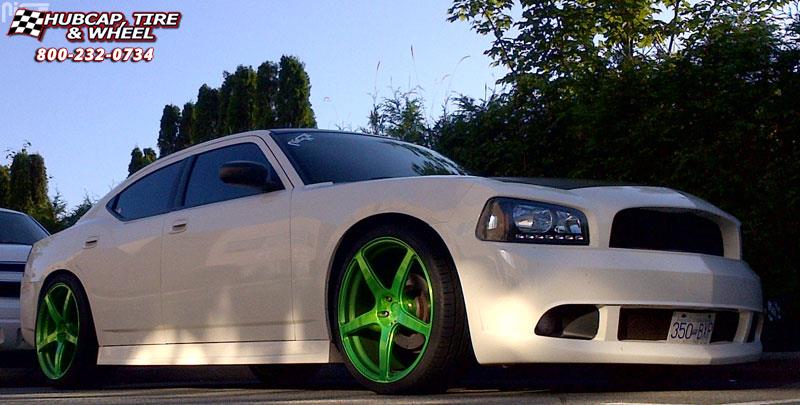 vehicle gallery/dodge charger niche scuderia 5 22x95  Hi Luster Polish | Transparent Candy Green wheels and rims