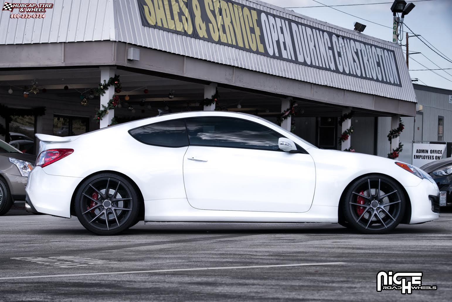 vehicle gallery/hyundai genesis niche targa m130  Black & Machined with Dark Tint wheels and rims