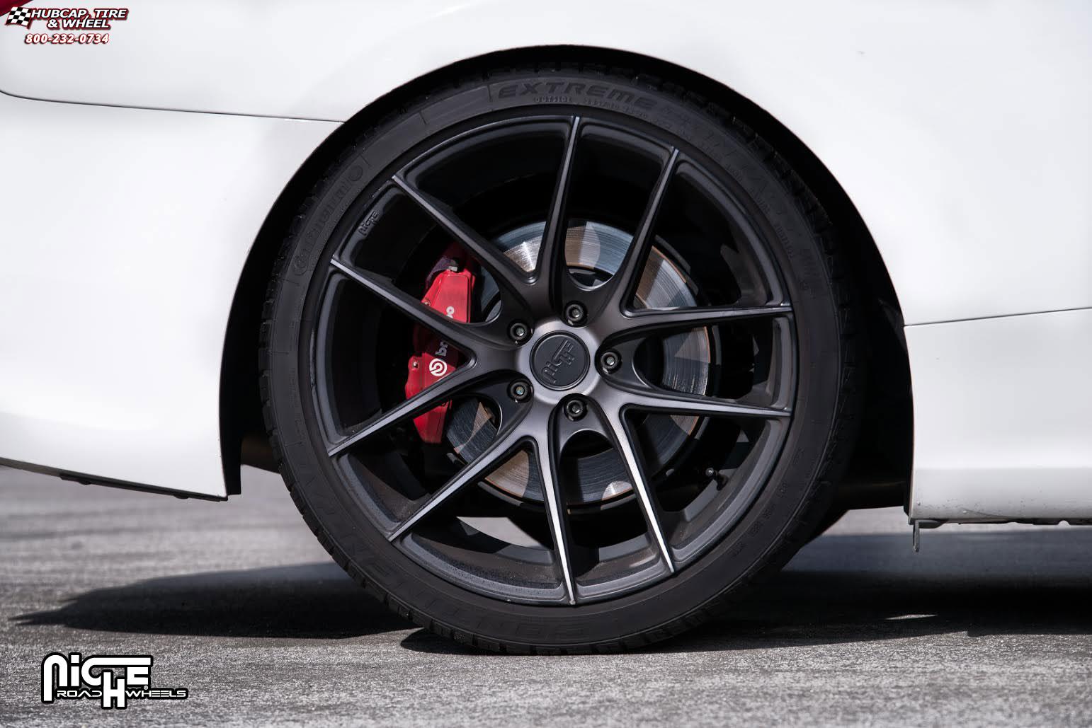 vehicle gallery/hyundai genesis niche targa m130  Black & Machined with Dark Tint wheels and rims