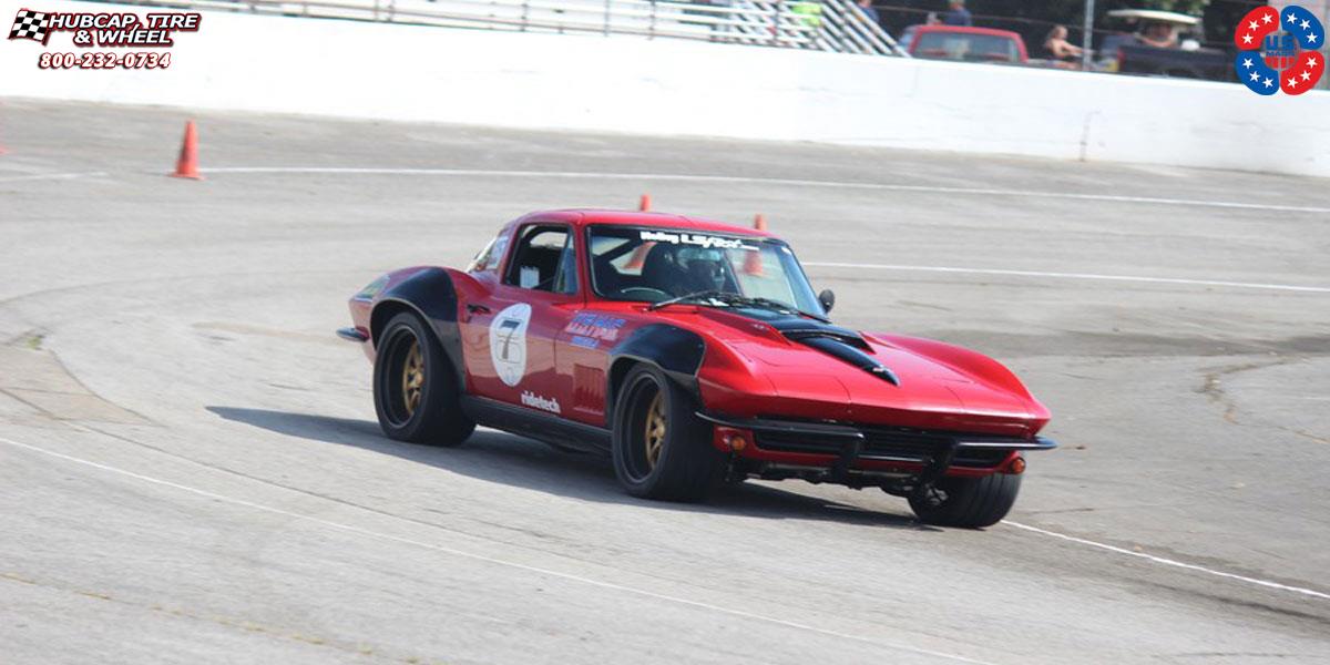 vehicle gallery/chevrolet corvette us mags pt.2 u702 18X11  Matte Gold Center | Matte Black Lip wheels and rims