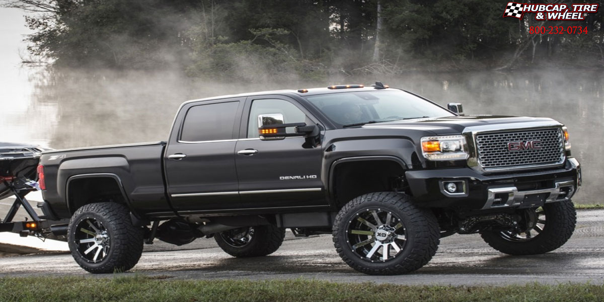 vehicle gallery/gmc denali sierra 2500 hd xd series xd200 heist custom aftermarket  Chrome w/ Gloss Black Lip wheels and rims