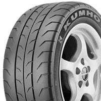 335/30ZR-18 Kumho V700 Ecsta  102W