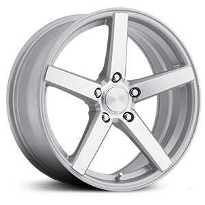 18x8 Boss 353 Diamond Cut w/ Silver Trim and Clear Coat HPO